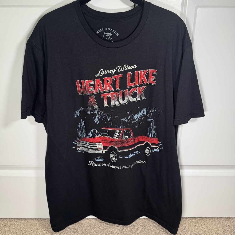 Lainey Wilson Tour Merch T-Shirt with “Heart Like a Truck” Design